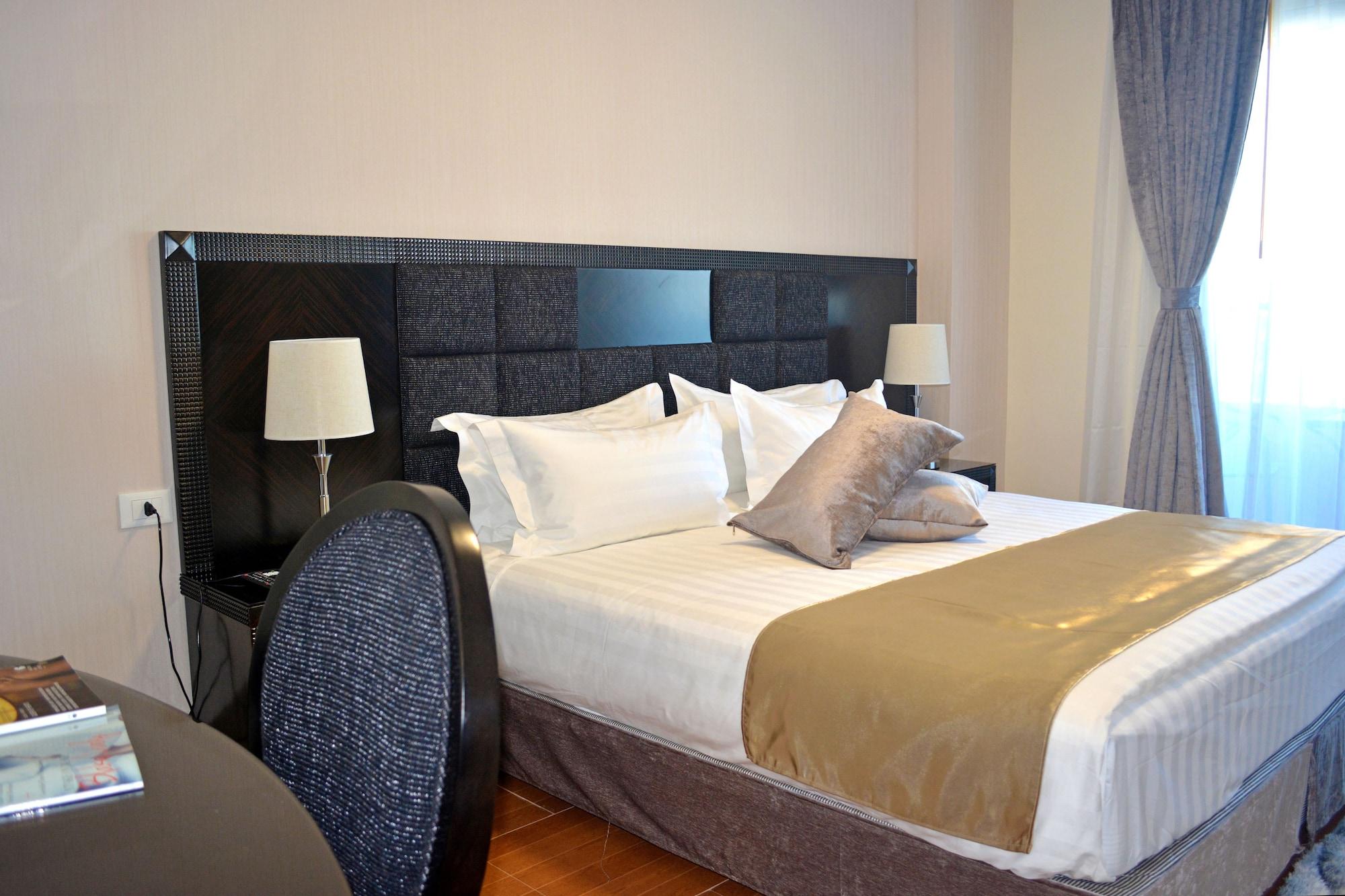 Hotel Tilal Almadina &