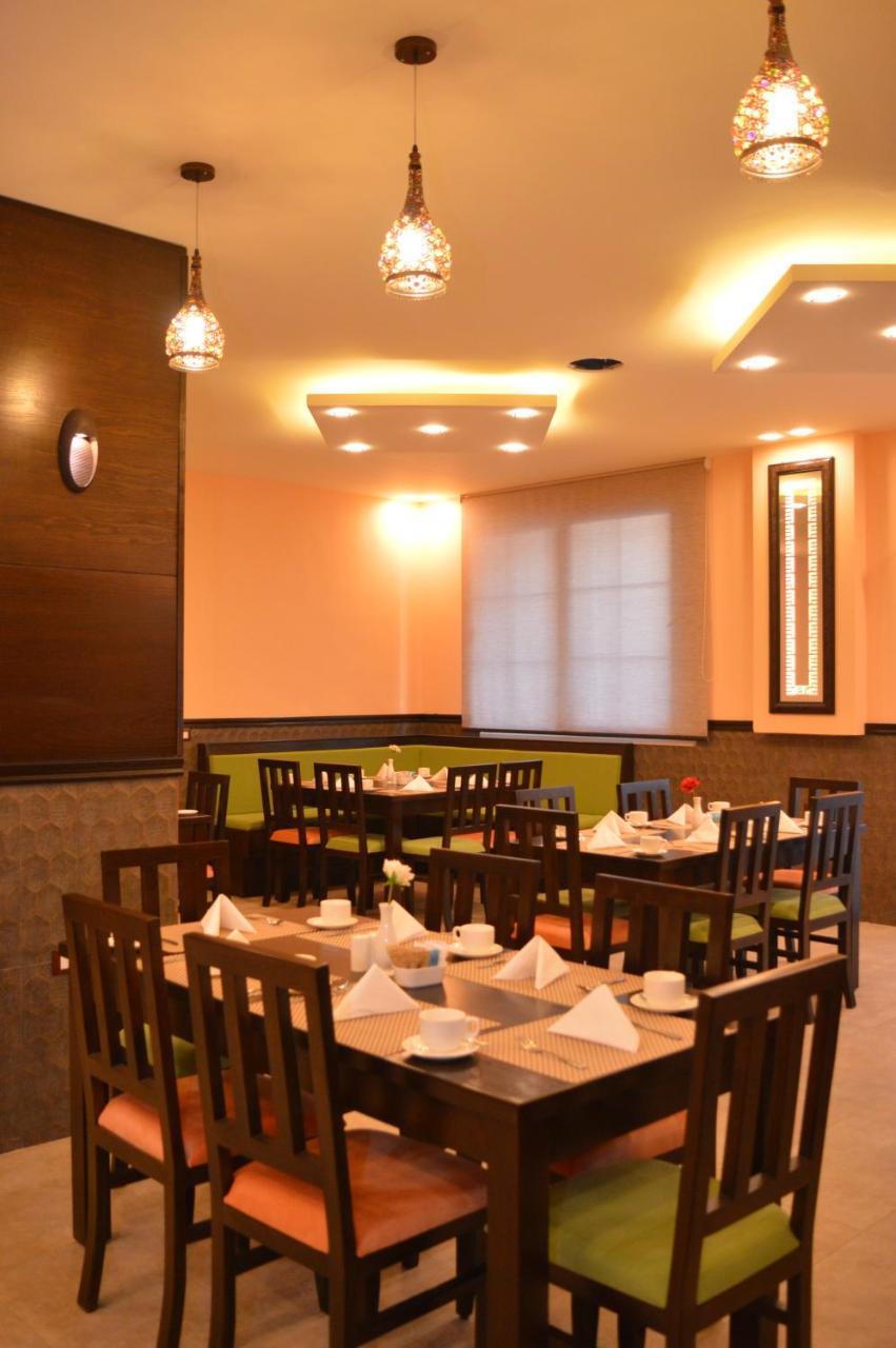 Tilal Almadina & Hotel 3*